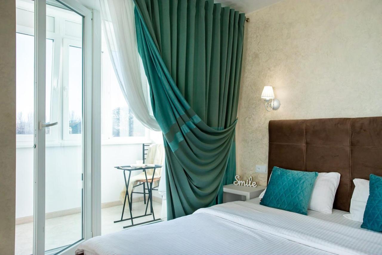 Студия Luxury в центре Миколаїв Екстер'єр фото